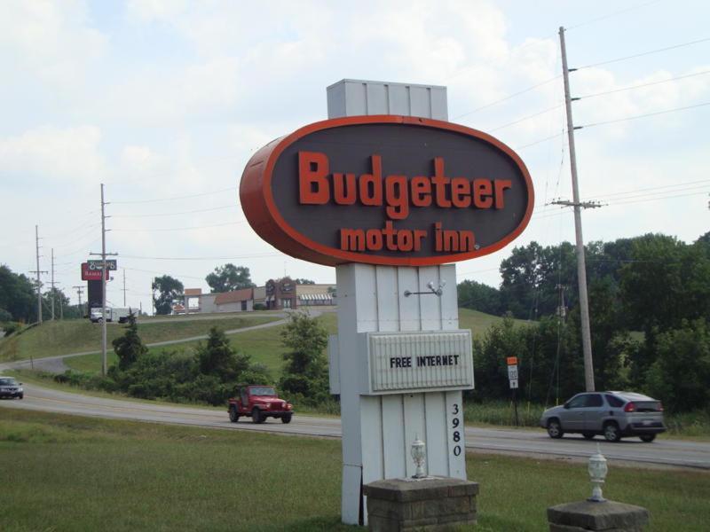 Budgeteer Motor Inn Angola Exterior photo